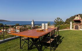 Onites Elegant Suites